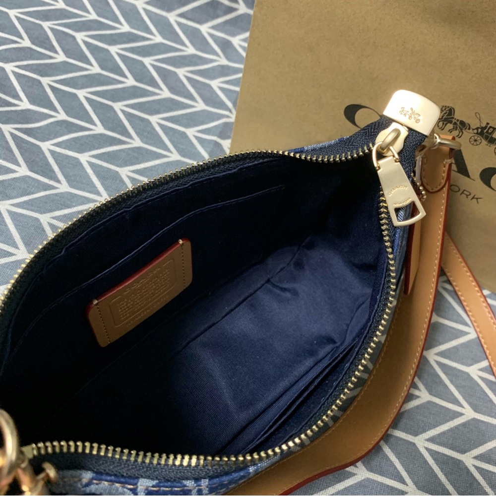 Coach Denim Blue Signature Shoulder Bag - Picture 4 of 5